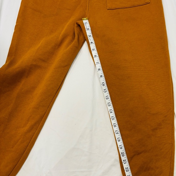 Jordan (Nike) Men's British Tan/Orange Essentials Joggers Size M - Picture 3 of 9